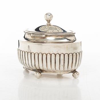 A Swedish silver sugar box, mark of Nils Leonard Dahlström & Co, Örebro 1921.