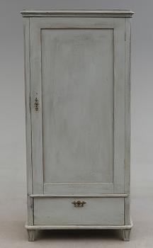 KLÄDSKÅP, omkring år 1900.