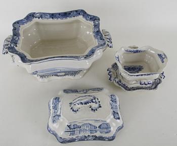 TERRIN MED LOCK och SÅSSKÅL, flintgods. Rörstrand. "Skåne" resp. "Svenska slott".