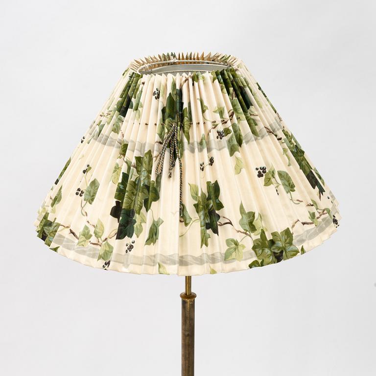 Josef Frank, golvlampa, modell 2148, Firma Svenskt Tenn.