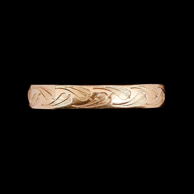 RING, 18 k guld. Vikt 7 g.