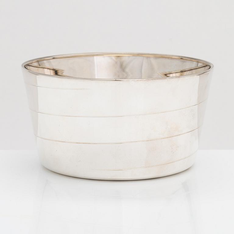 An Italian sterling silver bowl, Greggio, Padua.