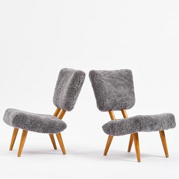A pair of sheepskin lounge chairs, Norway, 1940s.