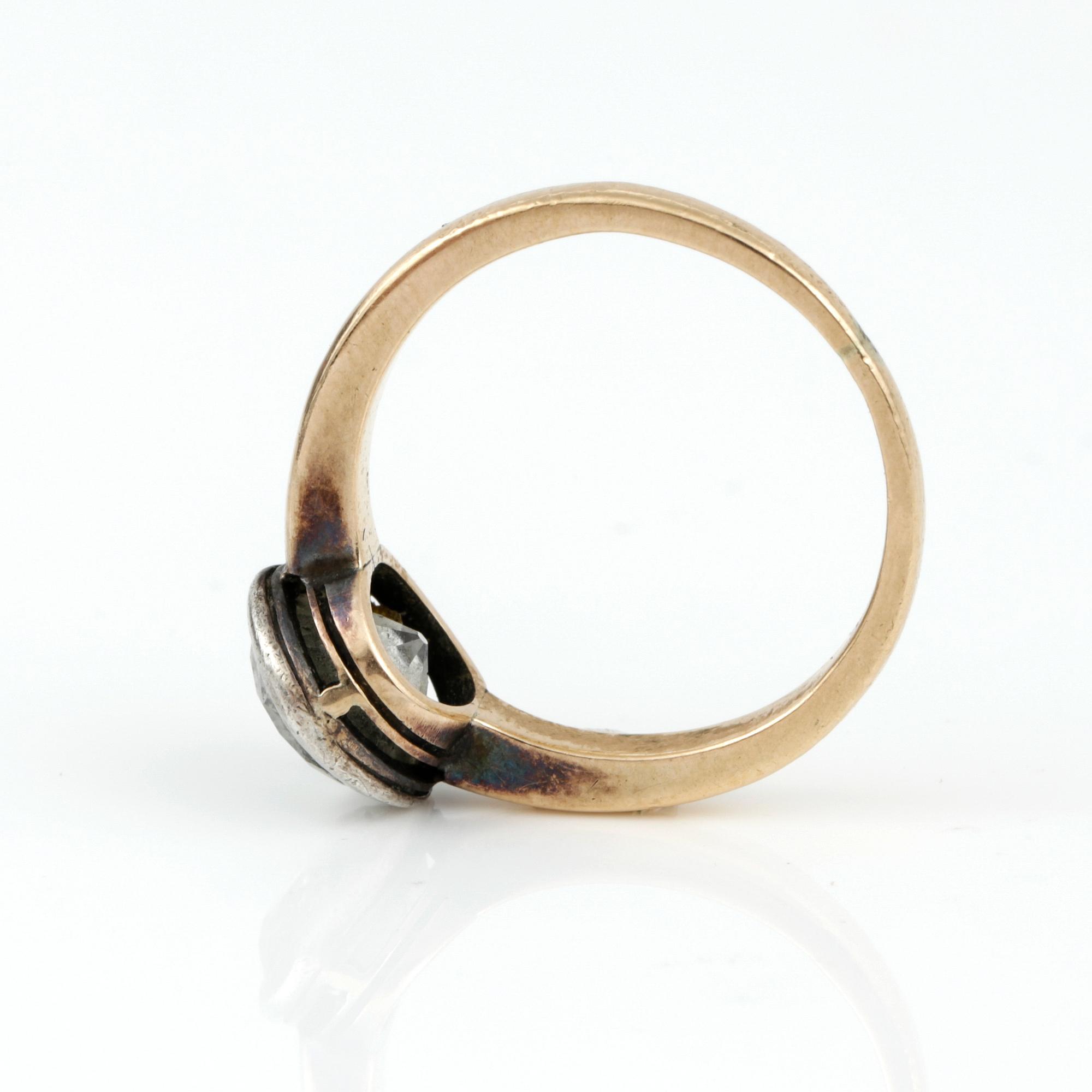ENSTENSRING, guld, gammalslipad diamant ca 1.50 ct. Kvalitet ca I/Piqué. Vikt ca 2,5 gram.