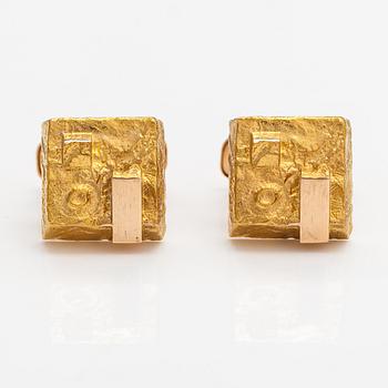 Bror Sundgren, A pair of 14K gold cufflinks. Westerback, Helsinki 1971.