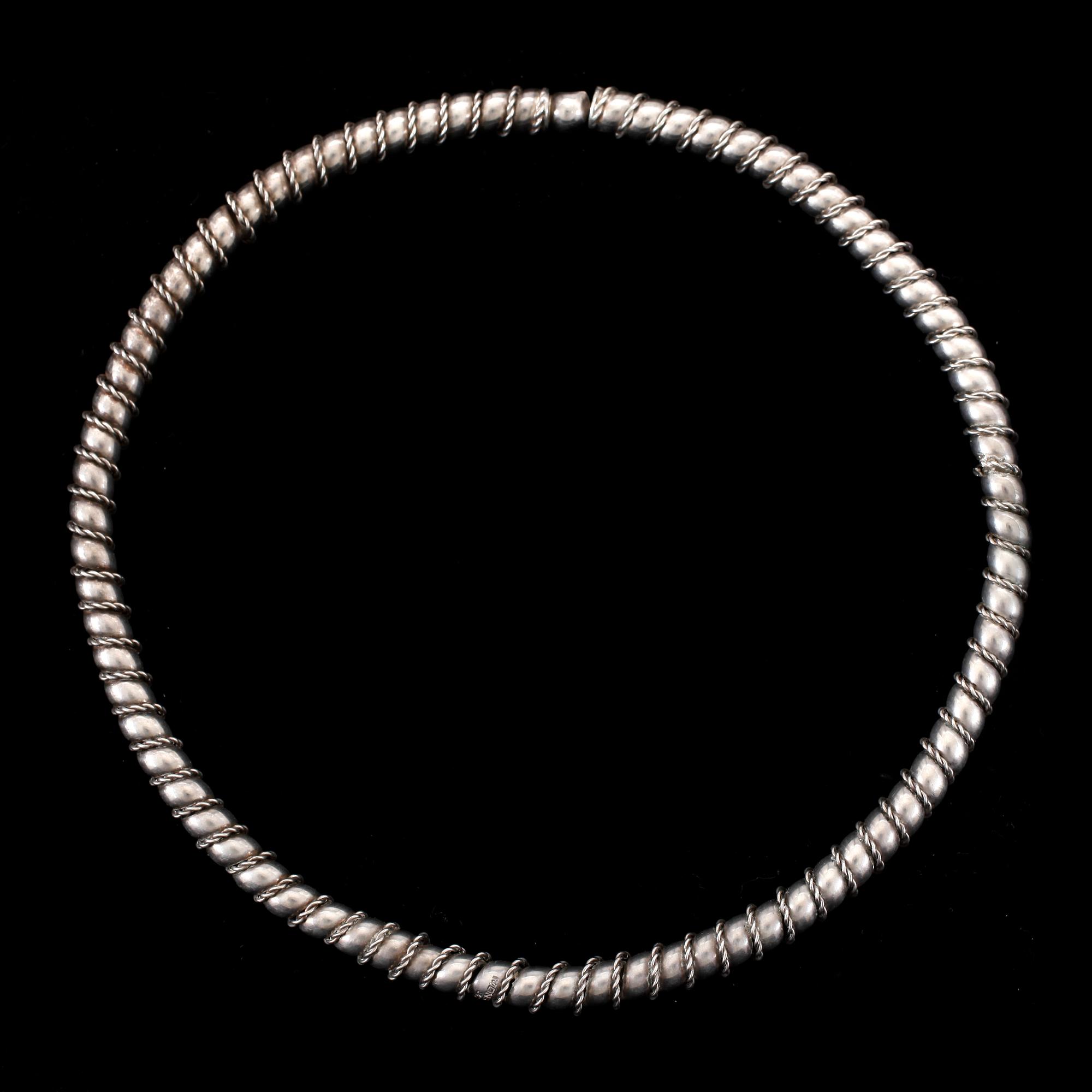 SILVERSMYCKEN, 6 delar. Total vikt ca 117 cm.