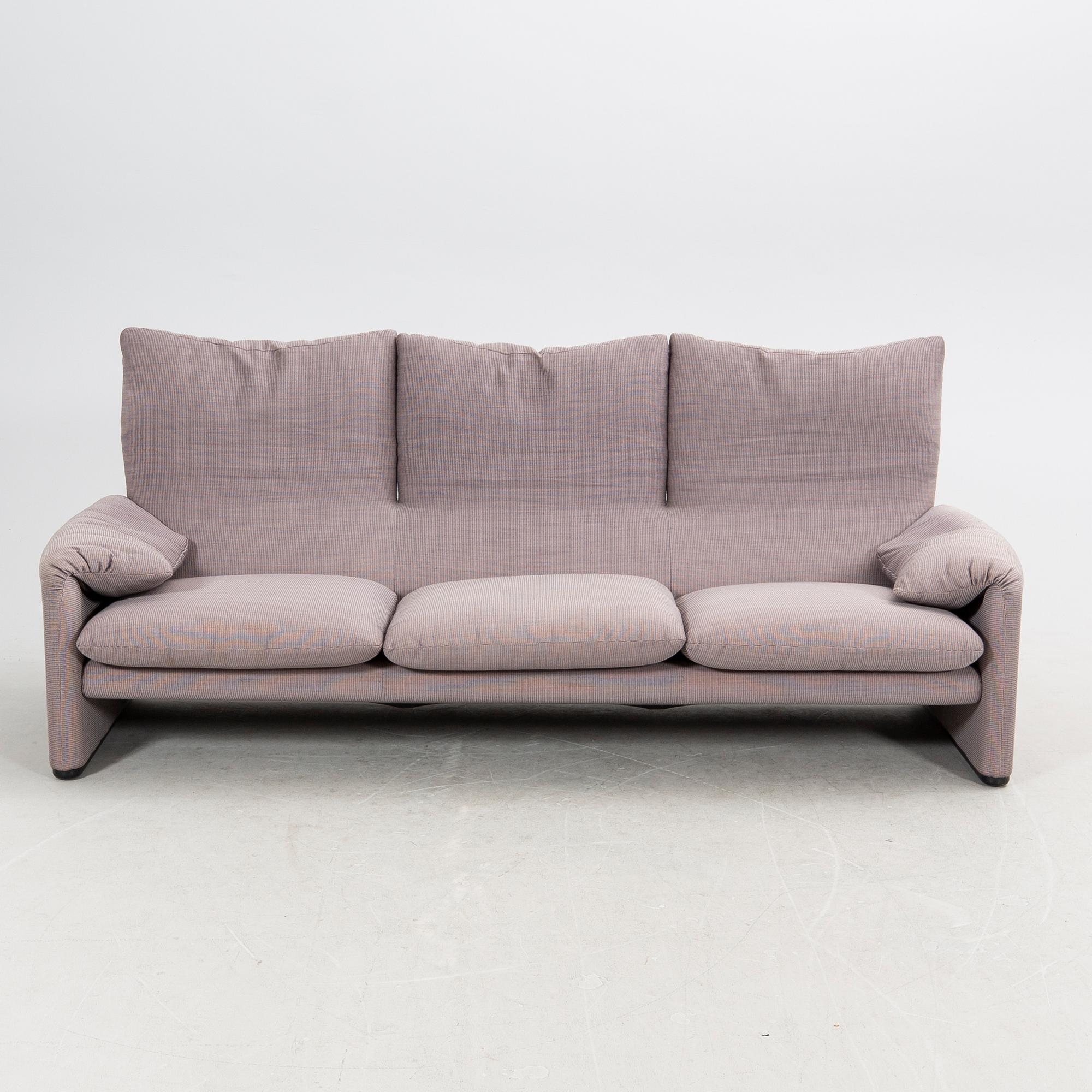 Vico Magistretti, sofa "Maralunga" for Cassina designed in 1973.