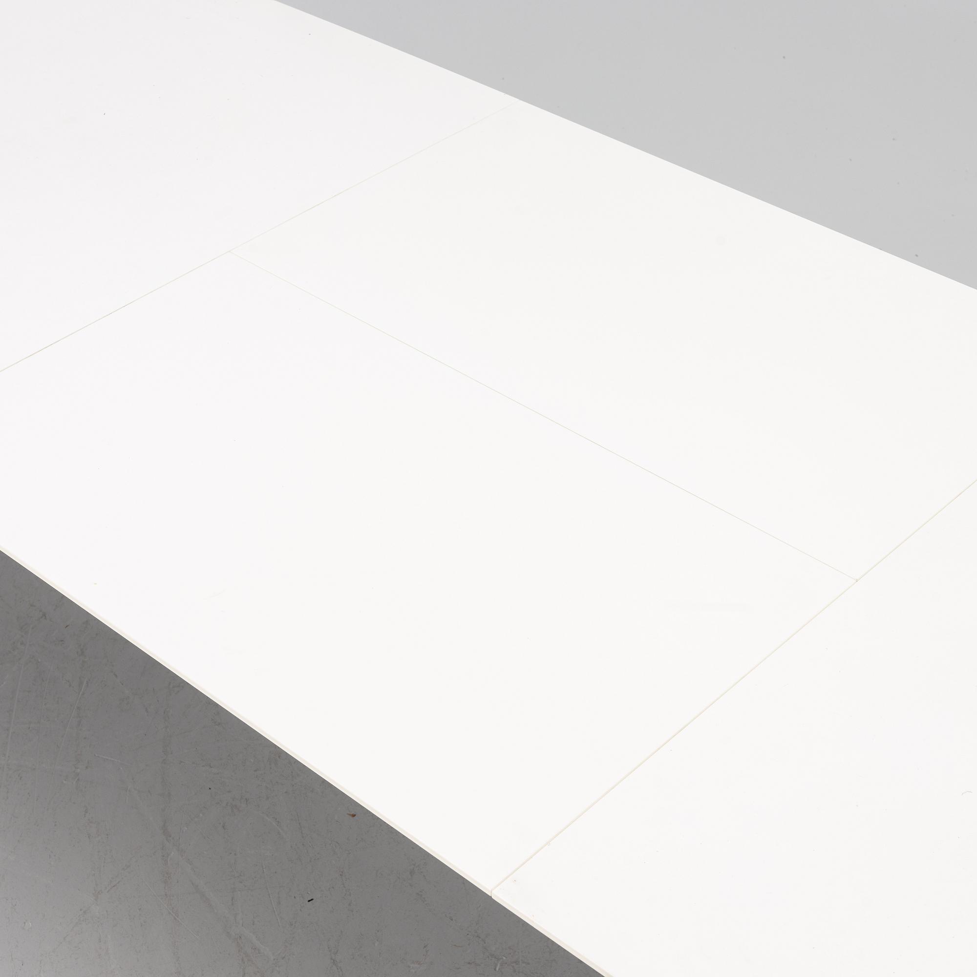 Karim Rashid, a dining table, 'Ottawa', BoConcept.