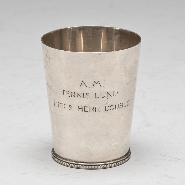 BÄGARE, silver, Wiwen Nilsson, Lund, 1936. Vikt ca 106g.