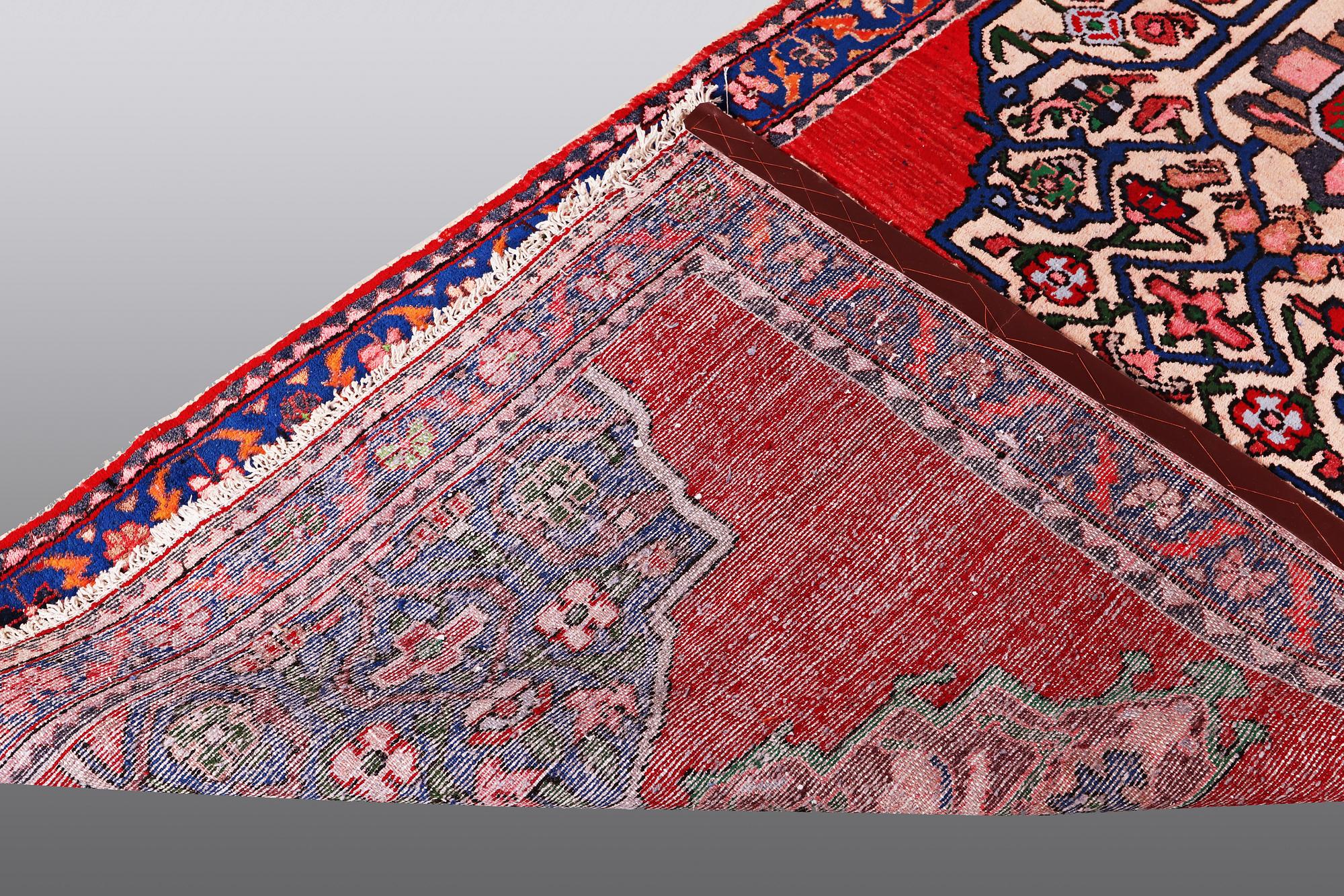 A Fereydan runner, ca 290 x 112 cm.