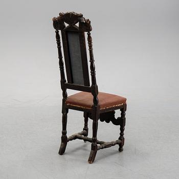 A baroque chair from around the year 1700.