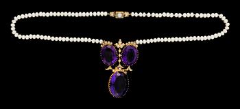 670. A gold and three stone amethyst and pearl 19th cent. pendant. Freshwater pearl necklace.