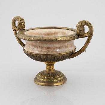 A centerpiece bowl, around 1900.