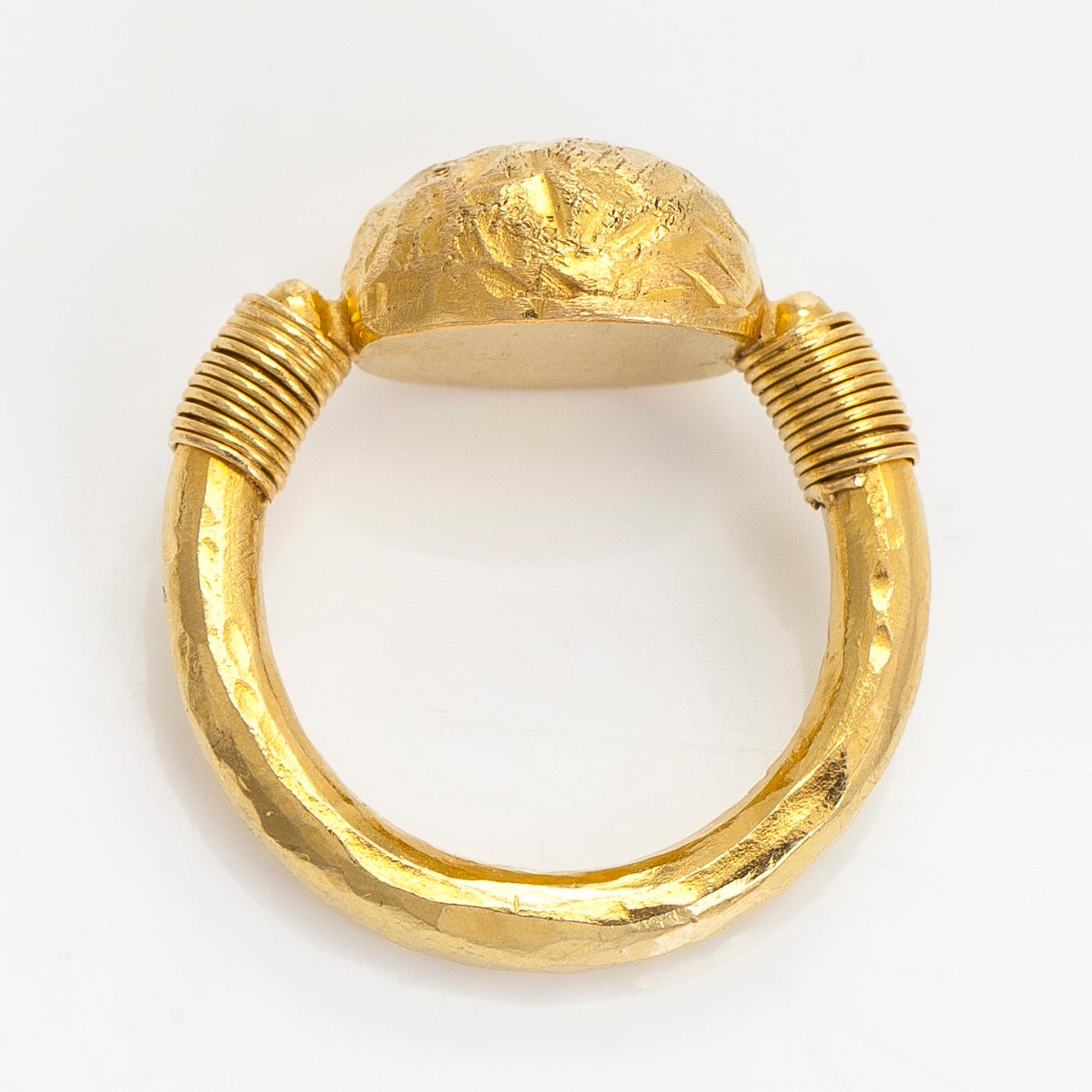 Jaana Lehtinen, ring, 18K guld, A. Tillander,Helsingfors 1994,