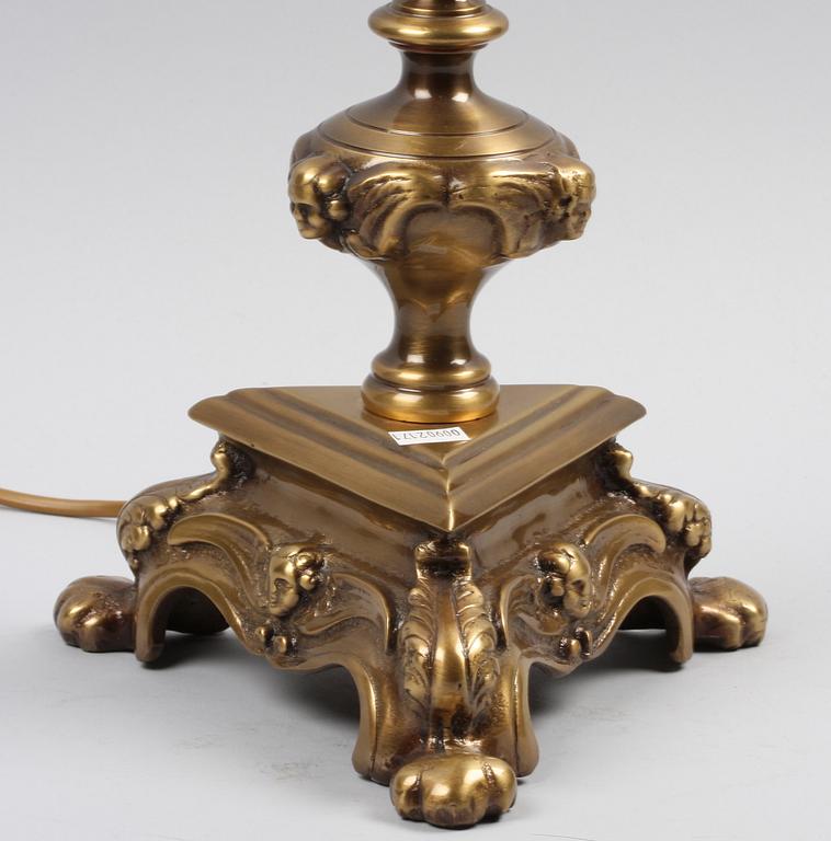 BORDSARMATUR, mässing, barockstil, 1900-talets första hälft.