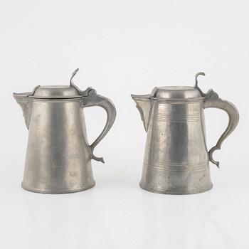 Kannor, två stycken, samt kallskål, tenn, olika mästare, 1800-tal.