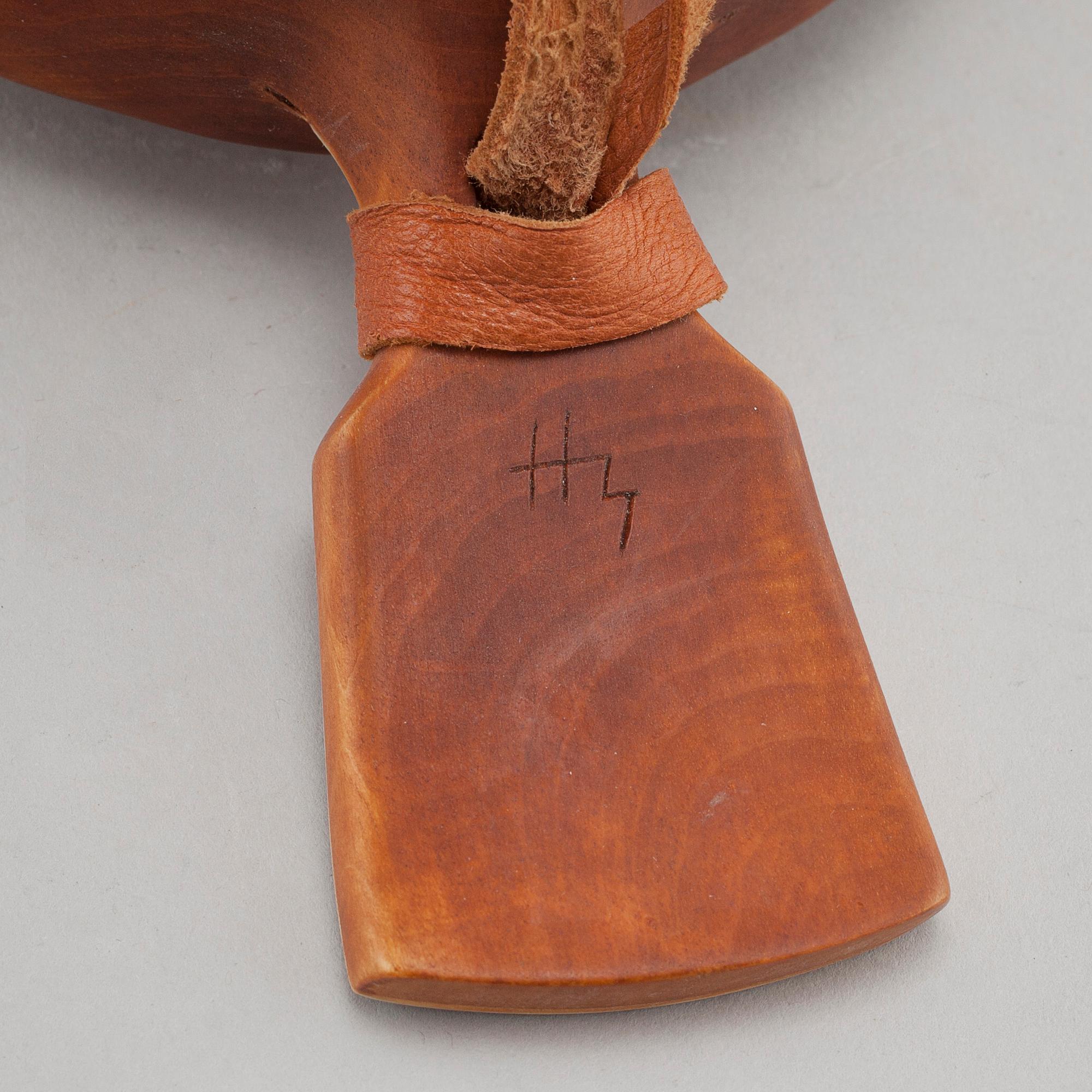 A cup by Erland Hedman, signed.