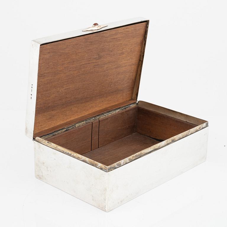 Box, silver, with wooden interior, GAB, Stockholm 1920.