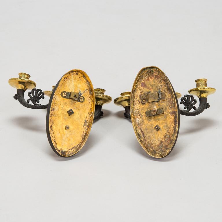 Seinäkynttelikköpari,1800-luvun alku.