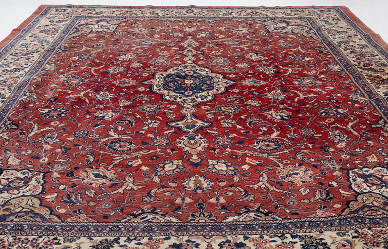 Carpet, Mahal/Sarouk, approx. 420 x 323 cm.