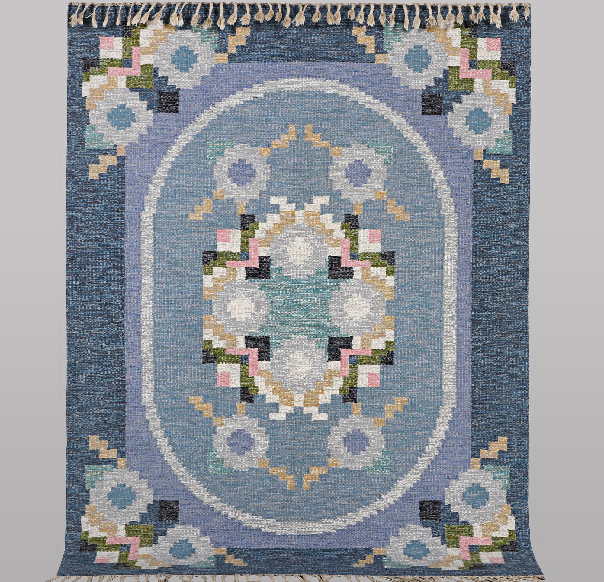 Ingegerd Silow, matta, slätväv, signerad IS, ca 230 x 170 cm.