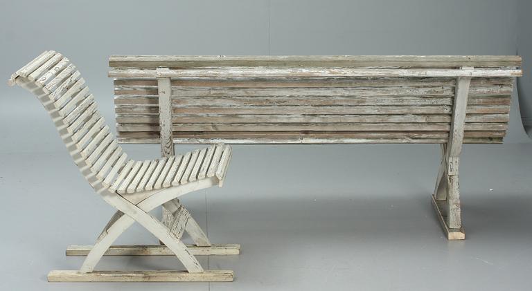 TRÄGÅRDSSOFFA MED STOL, trä. 1900-talets början.