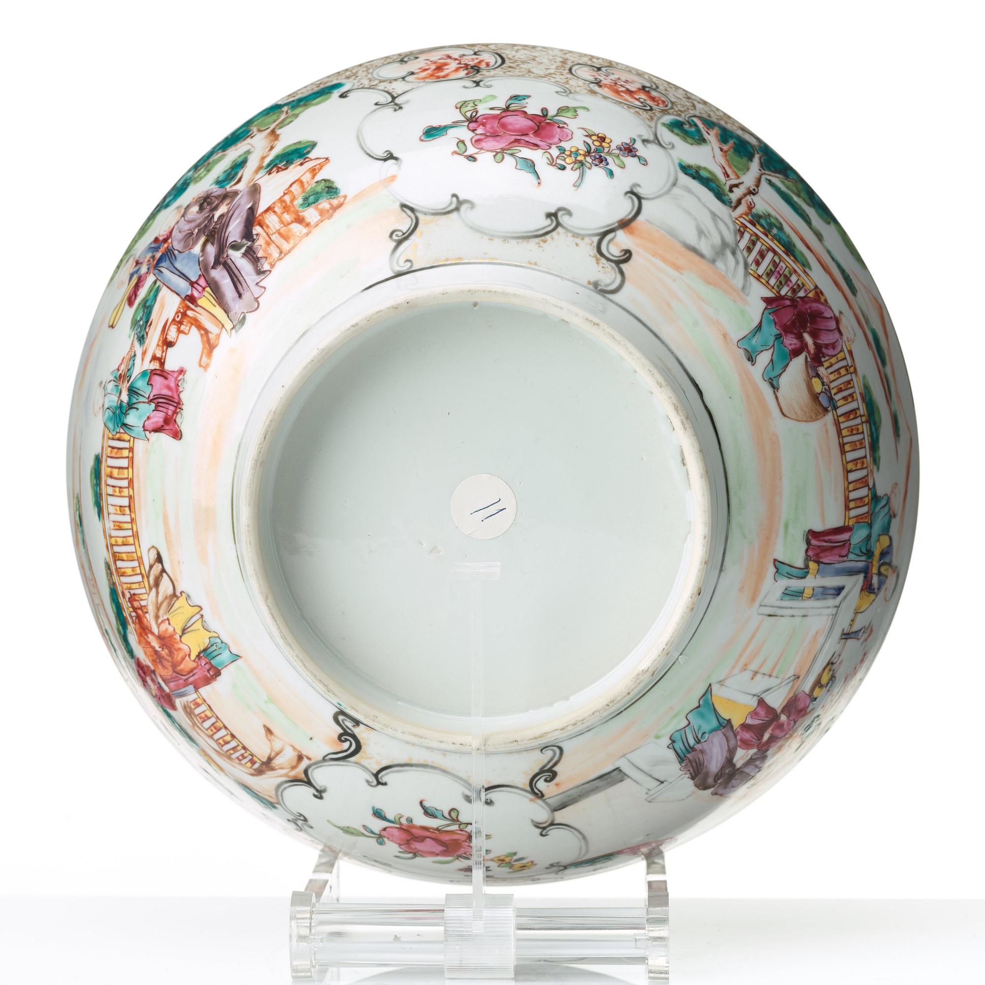 BÅLSKÅL, kompaniporslin. Qingdynastin, Qianlong (1736-95).