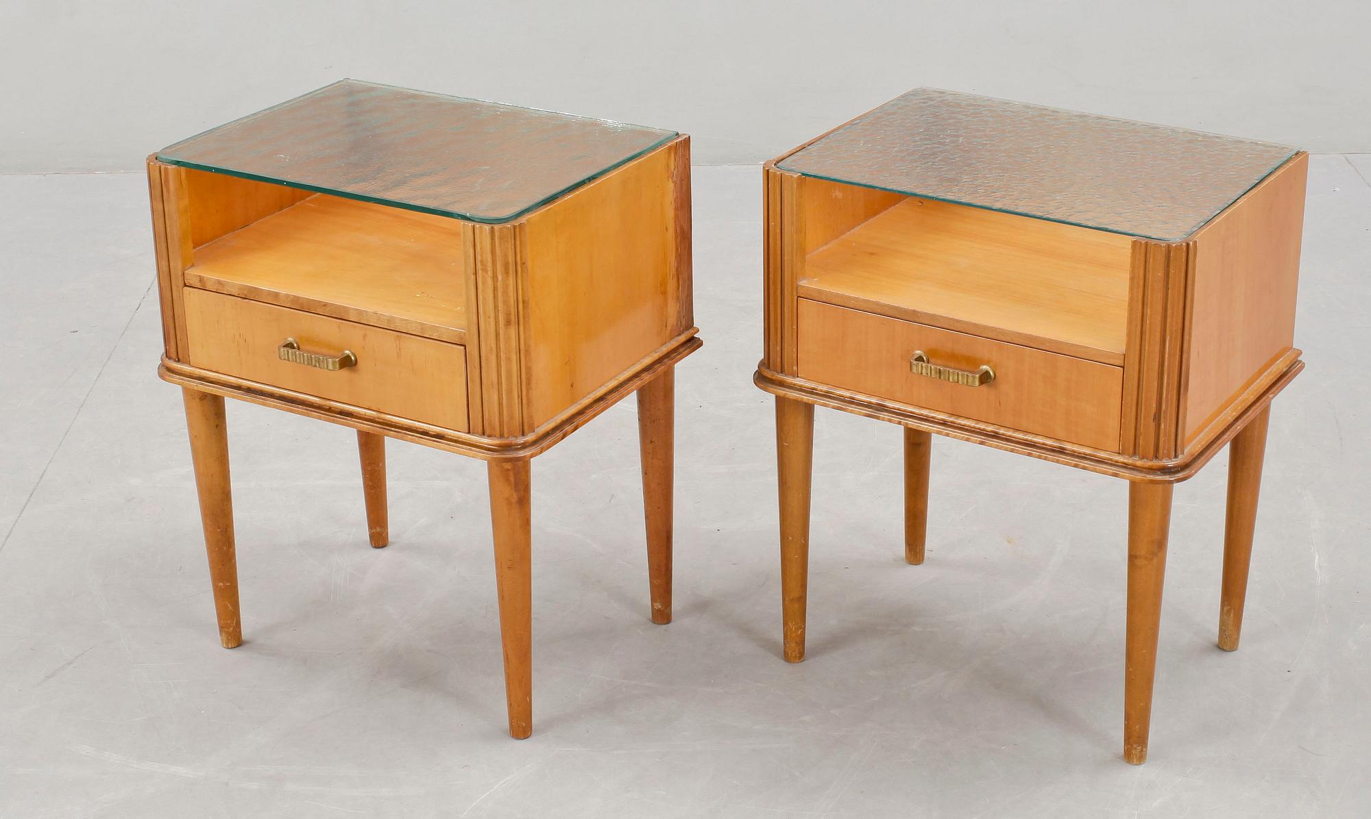 SÄNGBORD, ett par, 1940-tal.