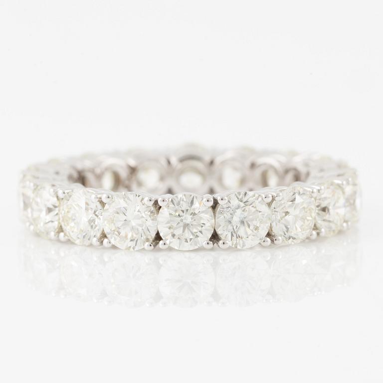 Ring, full eternity, 18K white gold set with brilliant-cut diamonds.