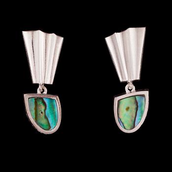 ÖRHÄNGEN, Nautilus, sterlingsilver, pärlemor, Zoltan Popovits Lapponia.