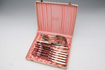 128. CUTLERY 16 pcs.