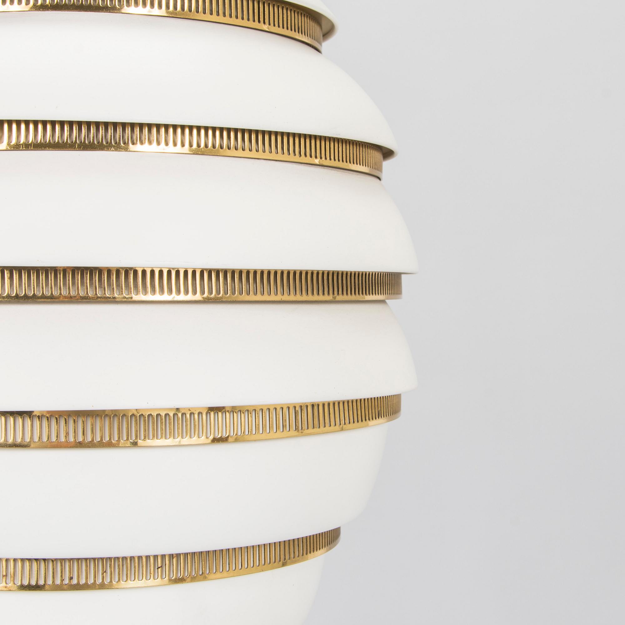 Alvar Aalto, a pendant lamp A332, 'Beehive' for Valaistustyö.