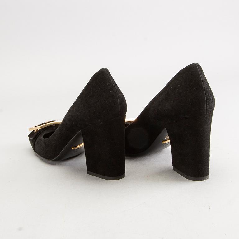 Gucci shoes. Size 39 1/2.