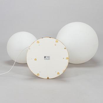 Eero Aarnio, lattiavalaisin, "Tupla kupla", ulkokäyttöön, Melaja Oy.