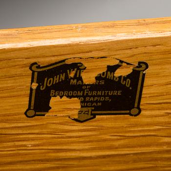 A chest of drawers from the John Widdicomb Furniture, Grand Rapids Michigan, USA, first half of the 20th Century.