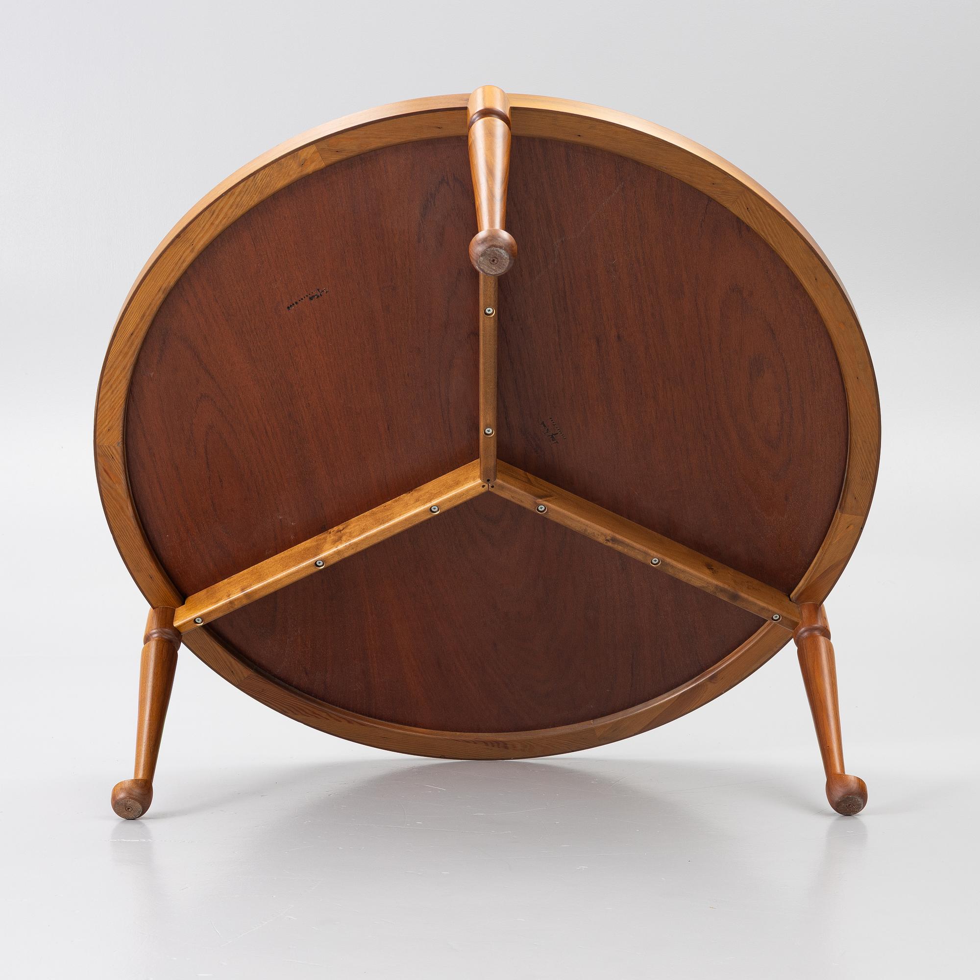 Josef Frank, Coffee table, model 2139, Firma Svenskt Tenn, after 1985.