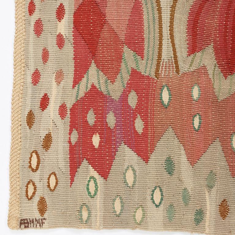 VÄVNAD. "Röd Crocus". Gobelängvariant. 219,5 x 111 cm. Signerad AB MMF AML.
