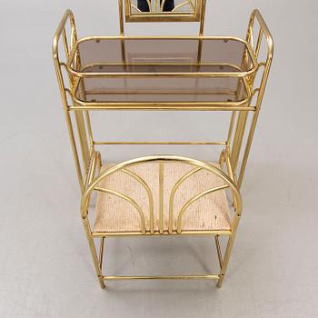 A 1970/80s vanity set.