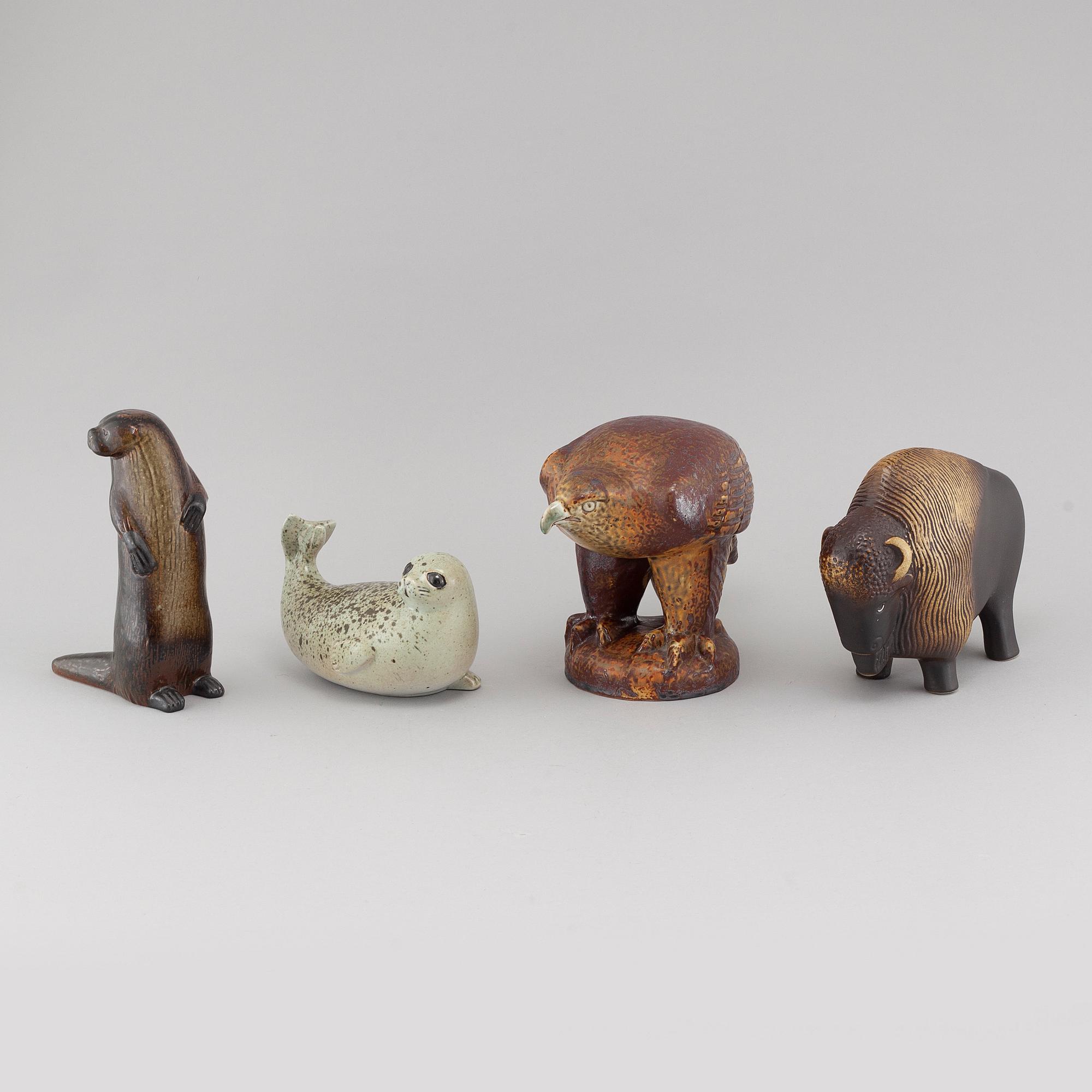 FIGURINER, 4 st, ur serien "Utrotningshotade djur" för WWF, Lisa Larsson, Gustavsberg, produktionsår 1975-1981.