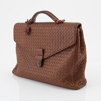 Bottega Veneta, A leather briefcase.