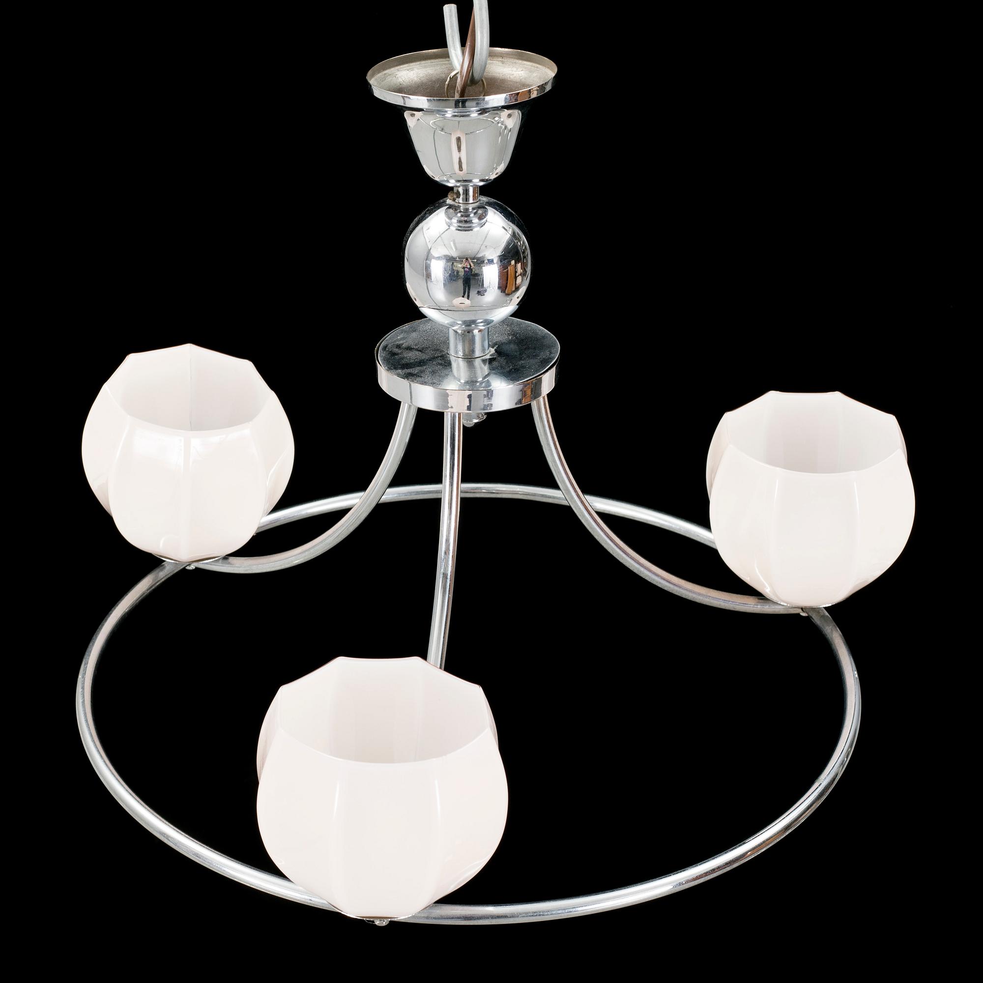 A mid- 20th century ceiling lamp.
