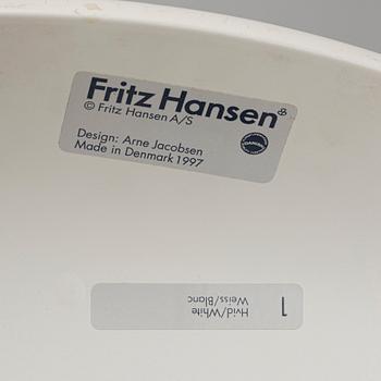 Arne Jacobsen, A set of  8 chairs, "The Seven", Fritz Hansen, Denmark, 1997 and 2005.