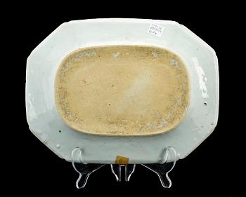 STEFAT, 2 st, porslin, Kina, 1700-tal.