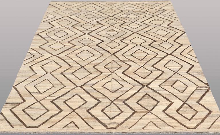 A CARPET, Kilim, ca 245 x 182 cm.