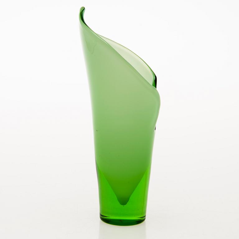 GUNNEL NYMAN, A 'Calla' vase signed Gunnel Nyman, Riihimäen Lasi Oy.