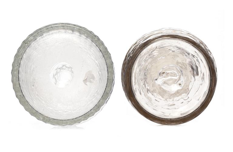 KARAFFER, ett par, glas, 17/1800-tal.