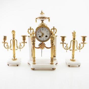 Table garniture 3 dlr Louis XVI style 20th century.