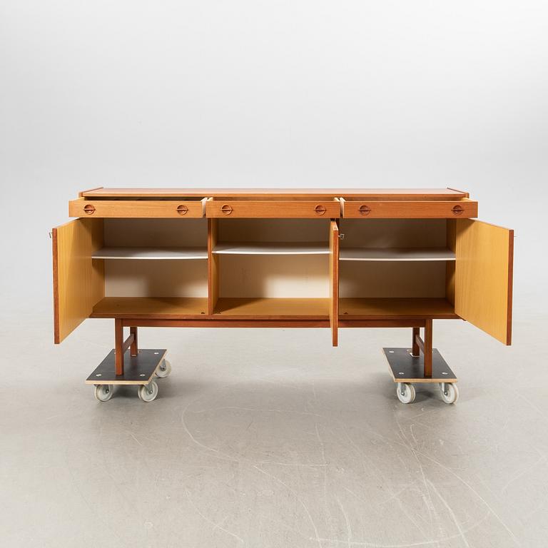 Tage Olofsson sideboard för Ulferts Tibro 1960-tal.