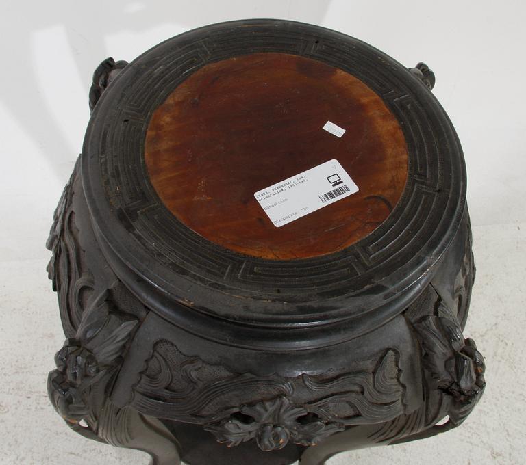 PIEDESTAL, trä, orientalisk, 1900-tal.
