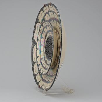 A Birger Kaipiainen stoneware dish, Arabia.